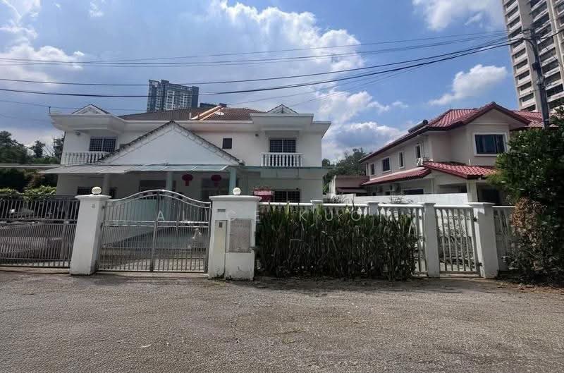 Semi-Detached House for Sale in Taman Yarl (Jalan Klang Lama (Old Klang Road)) - Alice Kuon - PropertyGuru.com.my