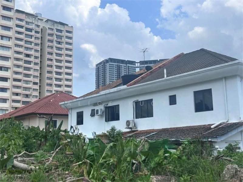 Semi-Detached House for Sale in Taman Yarl (Jalan Klang Lama (Old Klang Road)) - Alice Kuon - Exterior - PropertyGuru.com.my