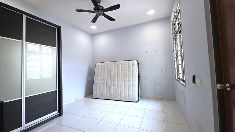 Cluster House for Sale in Taman Sutera Utama (Skudai) - Karl Lim - Bedroom - PropertyGuru.com.my