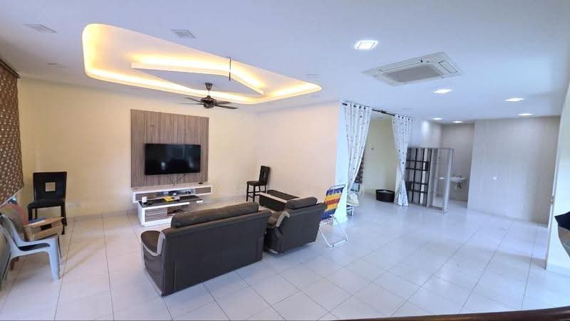Cluster House for Sale in Taman Sutera Utama (Skudai) - Karl Lim - Living Room - PropertyGuru.com.my