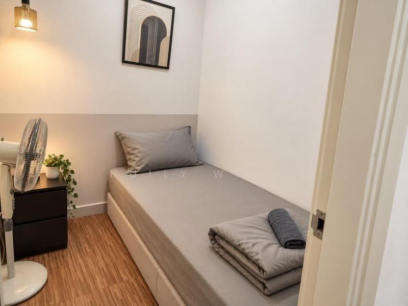Kediaman Servis untuk Dijual di Southkey Mosaic - Huily Woon - Bedroom - PropertyGuru.com.my