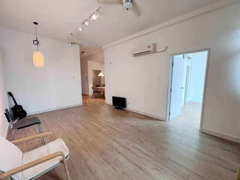 Kediaman Servis untuk Disewa di Sky Peak Residences - Alex How - Living Room - PropertyGuru.com.my