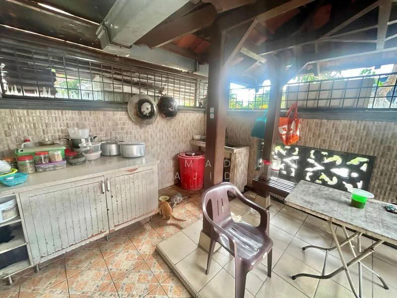 Rumah Berkembar untuk Dijual di Taman Sri Andalas (Klang) - Mohammad Din Majid - Kitchen - PropertyGuru.com.my