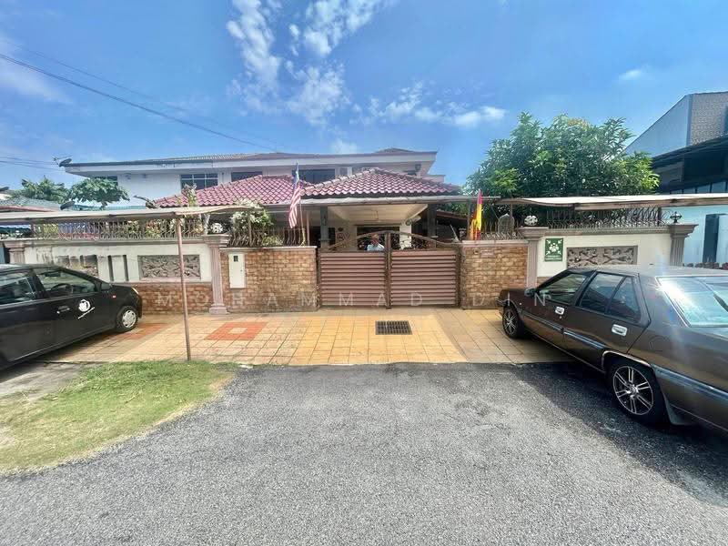 Rumah Berkembar untuk Dijual di Taman Sri Andalas (Klang) - Mohammad Din Majid - Exterior - PropertyGuru.com.my