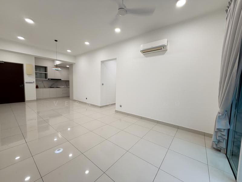 Condominium for Rent at D'Suites Akasia Horizon @ Horizon Hills - Vernice Wong - Living Room - PropertyGuru.com.my