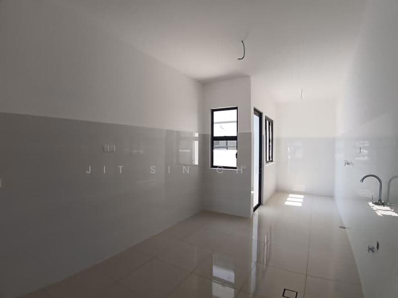 Cluster House for Sale in Eco Botanic 2 (Iskandar Puteri (Nusajaya)) - Jit Sin Cheah - Kitchen - PropertyGuru.com.my