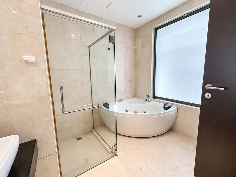 Bungalow House for Sale in Twin Palms Kemensah (Melawati) - N. Melisa - Bathroom - PropertyGuru.com.my