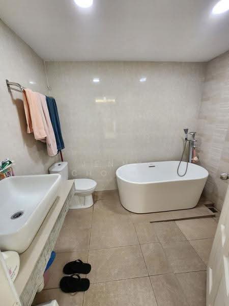 Rumah Teres 2-Tingkat untuk Dijual di Pandan Indah (Ampang) - Jenny Choong - Bathroom - PropertyGuru.com.my