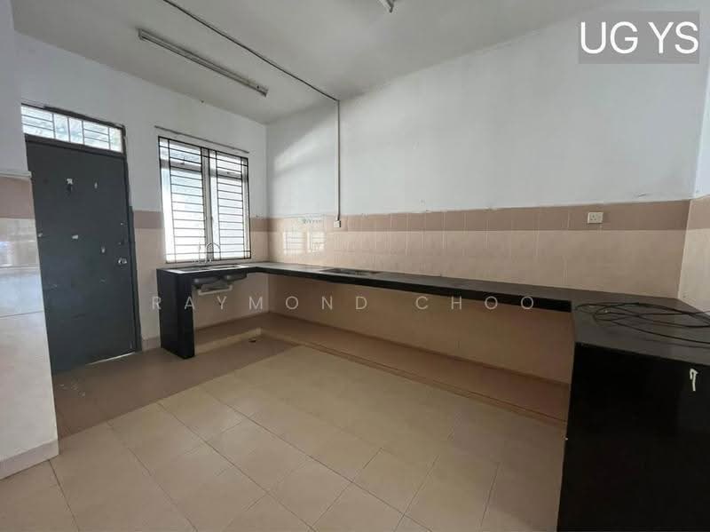 2-storey Terraced House for Sale in Klang (Selangor) - Raymond Choo - Kitchen - PropertyGuru.com.my