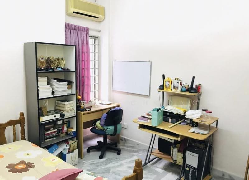 Pangsapuri untuk Dijual di Sri Anggerik 2 - Michael Choong - Study - PropertyGuru.com.my
