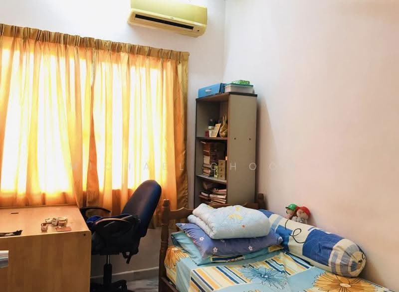 Pangsapuri untuk Dijual di Sri Anggerik 2 - Michael Choong - Bedroom - PropertyGuru.com.my