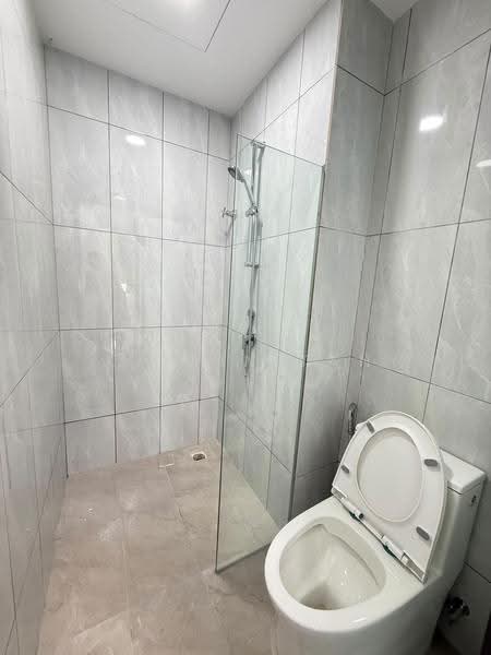 Kediaman Servis untuk Disewa di Savana @ Utropolis - Kelvin Tan - Bathroom - PropertyGuru.com.my