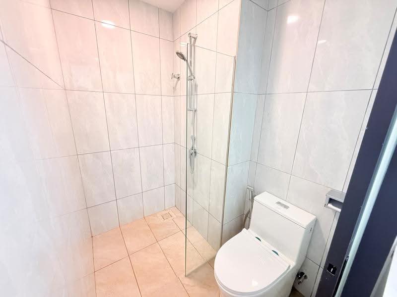Service Residence for Rent at Savana @ Utropolis - Kelvin Tan - Bathroom - PropertyGuru.com.my