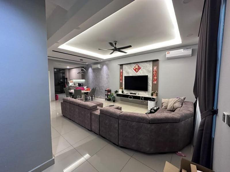 Rumah Teres 2-Tingkat untuk Dijual di Taman Bestari Perdana (Pasir Gudang) - Tracy Ong - Living Room - PropertyGuru.com.my