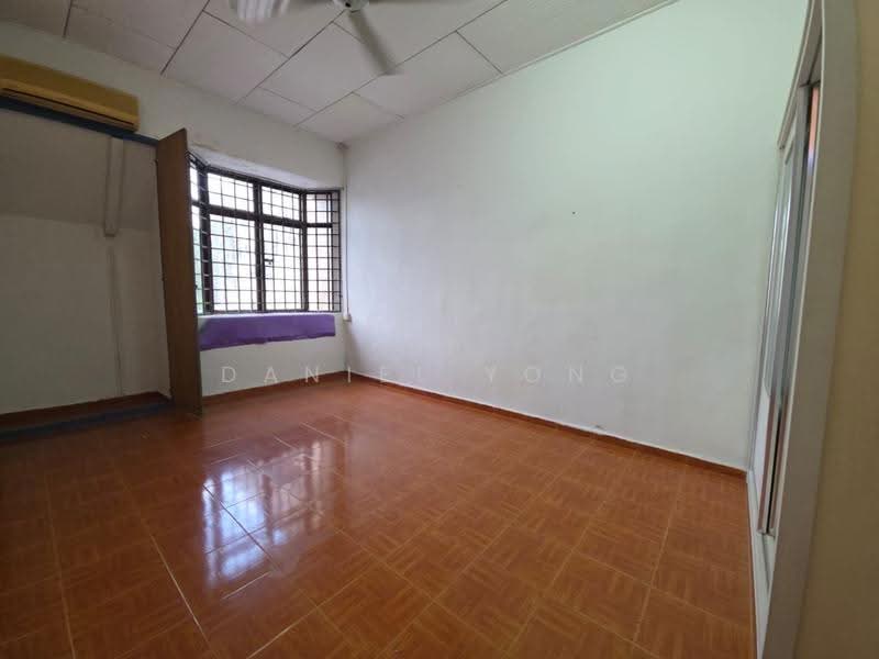 2-storey Terraced House for Sale in Taman Bersatu (Kulai) - Daniel Yong - Interior - PropertyGuru.com.my