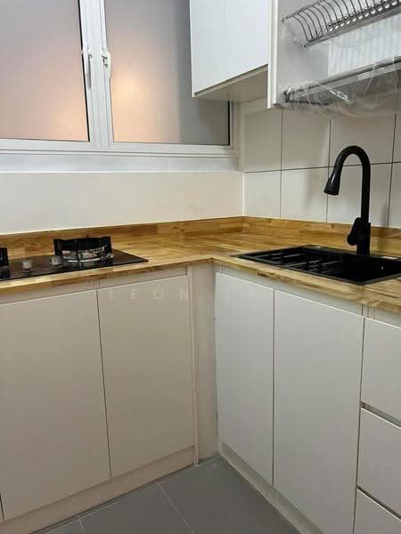 Kediaman Servis untuk Dijual di Tuan 2egacy - Leon Teh - Kitchen - PropertyGuru.com.my