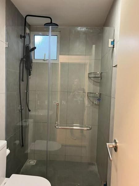 Kediaman Servis untuk Dijual di Tuan 2egacy - Leon Teh - Bathroom - PropertyGuru.com.my