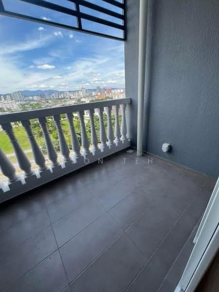 Kediaman Servis untuk Dijual di Tuan 2egacy - Leon Teh - Balcony - PropertyGuru.com.my