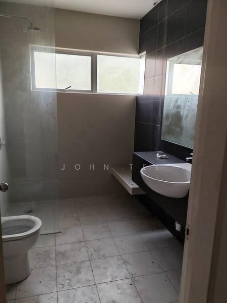 Semi-Detached House for Sale in Kota Emerald (Rawang) - John Tee - Bathroom - PropertyGuru.com.my