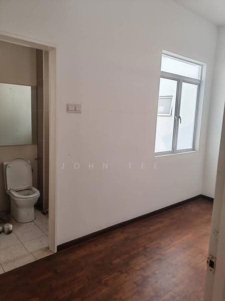 Semi-Detached House for Sale in Kota Emerald (Rawang) - John Tee - Bathroom - PropertyGuru.com.my