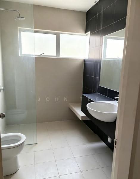 Semi-Detached House for Sale in Kota Emerald (Rawang) - John Tee - Bathroom - PropertyGuru.com.my