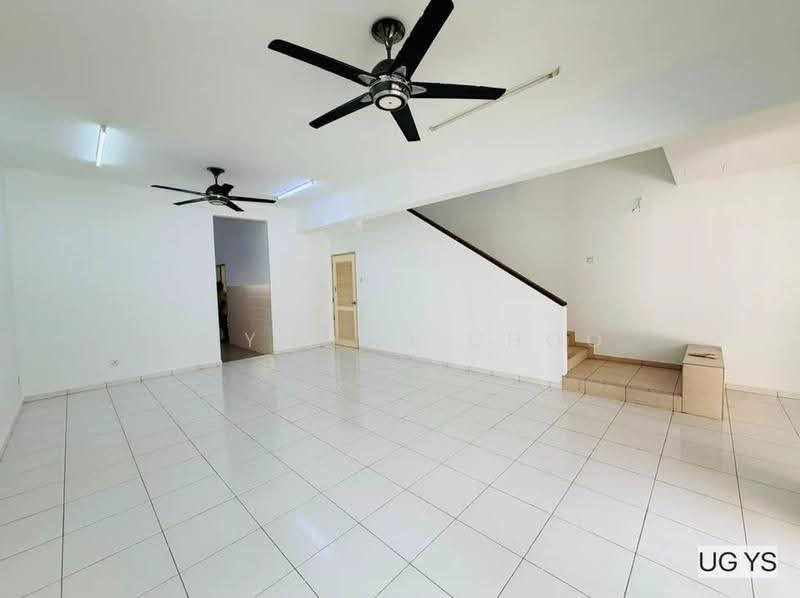 Rumah Teres untuk Dijual di Shah Alam (Selangor) - Raymond Choo - Living Room - PropertyGuru.com.my
