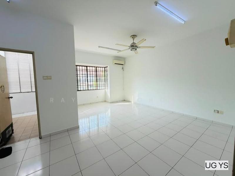 Rumah Teres untuk Dijual di Shah Alam (Selangor) - Raymond Choo - Living Room - PropertyGuru.com.my