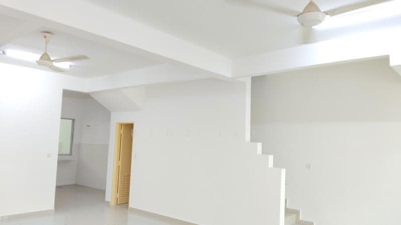 2-storey Terraced House for Sale in Bandar Sri Sendayan (Negeri Sembilan) - Benz Lee - PropertyGuru.com.my