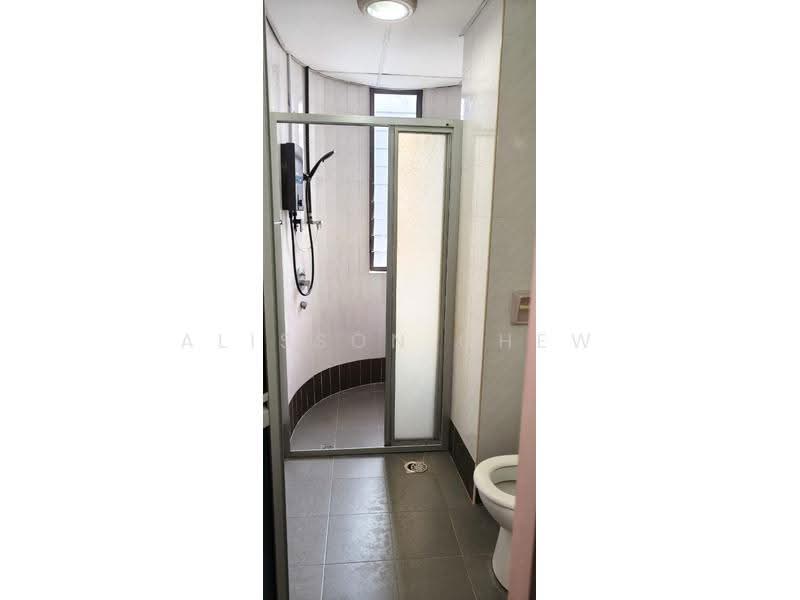 Pangsapuri untuk Dijual di Desa Samudra - Alisson Chew - Bathroom - PropertyGuru.com.my