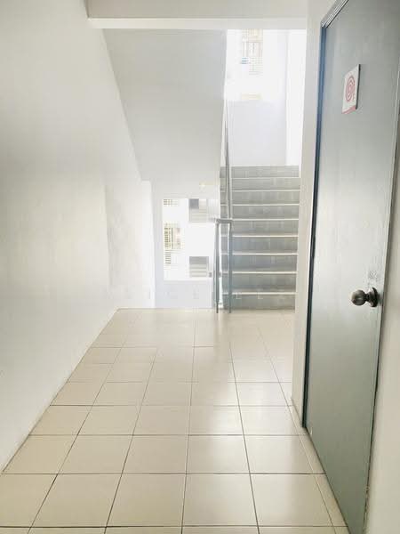 Service Residence for Sale at Serviced Residence @ Casa Tiara - Alice Lee - Corridor - PropertyGuru.com.my