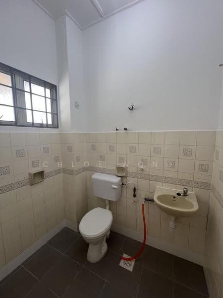 Terraced House for Rent in Taman Sri Aman (Cheras) - Chloe Wong - Bathroom - PropertyGuru.com.my