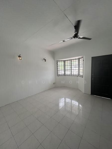 Terraced House for Rent in Taman Sri Aman (Cheras) - Chloe Wong - Living Room - PropertyGuru.com.my