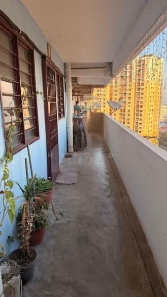Flat for Sale at Taman Serina - Harold Lee - Corridor - PropertyGuru.com.my
