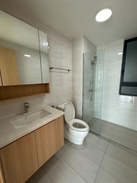 Kediaman Servis untuk Disewa di Aradia Residence @ Lake City KL North - BC TAN - Bathroom - PropertyGuru.com.my