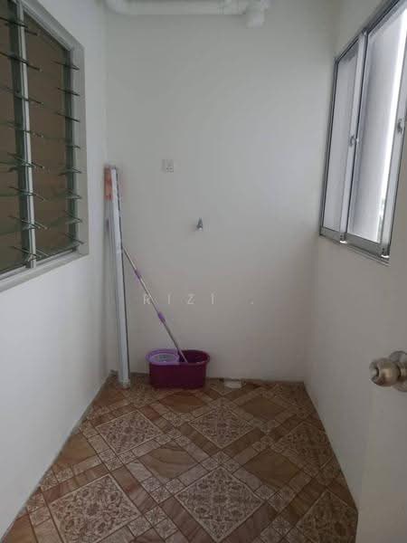 Pangsapuri untuk Disewa di D'Kristal - RIZ1 . - PropertyGuru.com.my