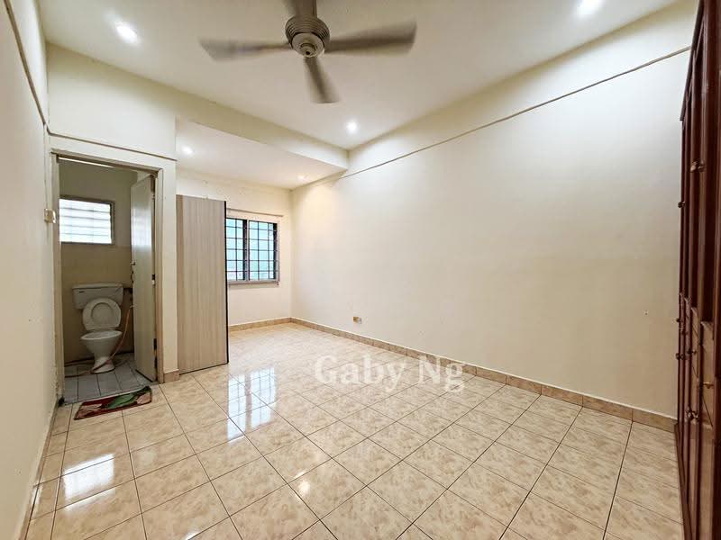2-storey Terraced House for Sale in Taman Taynton View (Cheras) - Gaby Ng - Bathroom - PropertyGuru.com.my
