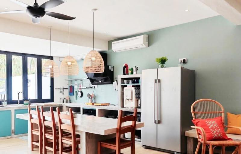 3-storey Terraced House for Rent in Batu Ferringhi (Penang) - Michelle Tan - PropertyGuru.com.my