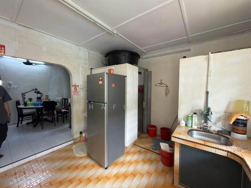 2-storey Terraced House for Sale in Bandar Indahpura (Kulai) - HAFIZ . - Kitchen - PropertyGuru.com.my