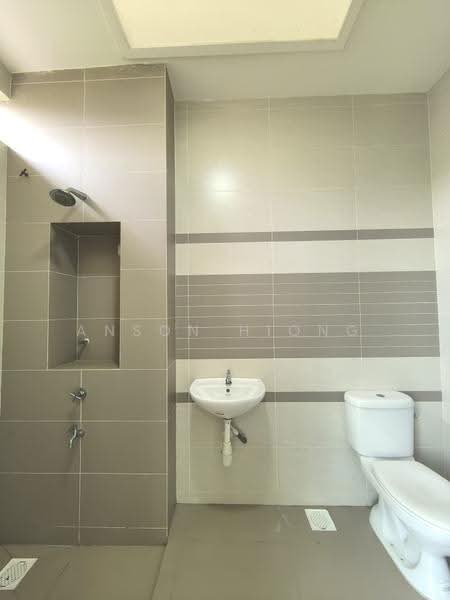 Condominium for Rent at The Seed Taman Sutera Utama - Anson Hiong - Bathroom - PropertyGuru.com.my