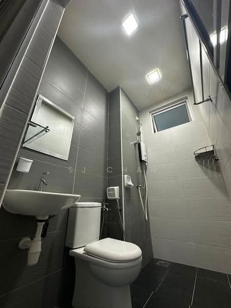 Service Residence for Rent at THE SENAI GARDEN (PANGSAPURI IMPIAN SENAI) - SJ CHAN - Bathroom - PropertyGuru.com.my