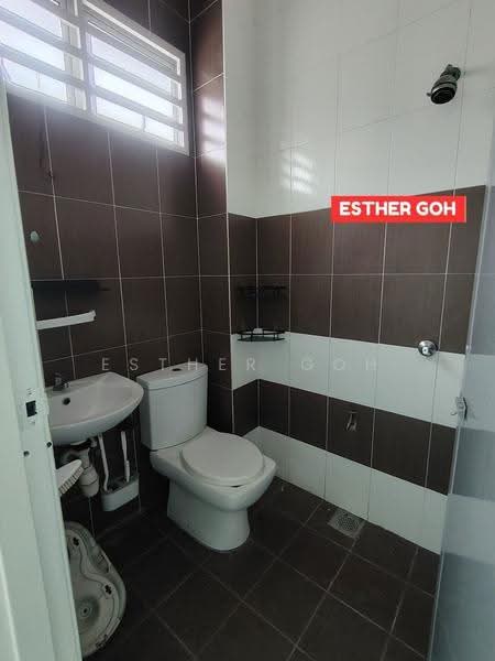 2-storey Terraced House for Sale in Bukit Minyak (Penang) - Esther Goh - Bathroom - PropertyGuru.com.my
