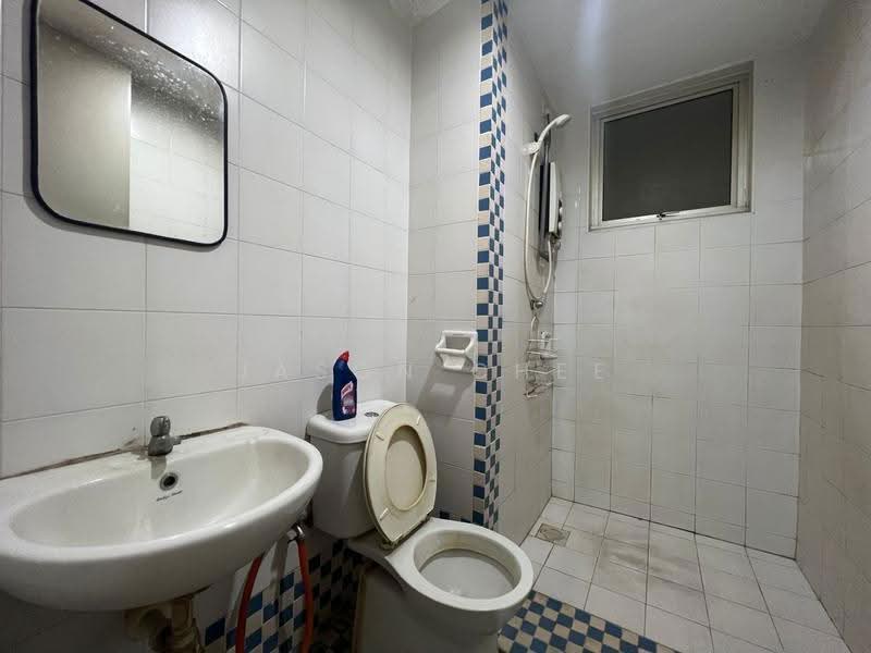 Condominium for Rent at Perdana Emerald - Jason Chee - Bathroom - PropertyGuru.com.my