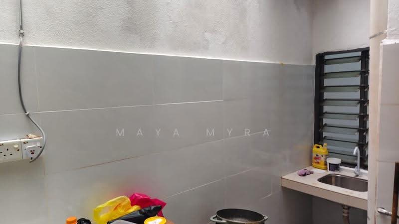 Rumah Flat untuk Disewa di Pusat Hentian Kajang - Maya Myra - Kitchen - PropertyGuru.com.my