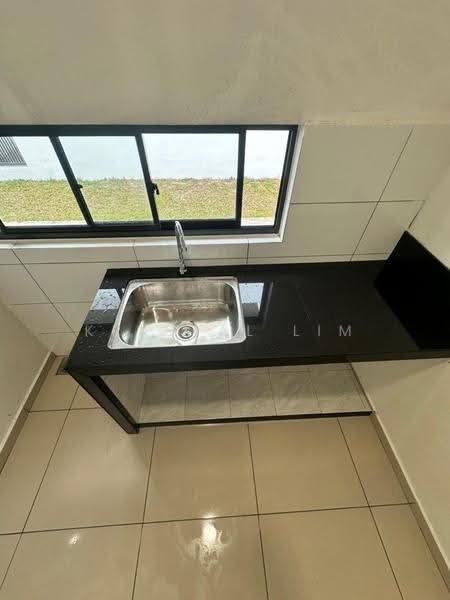 2-storey Terraced House for Rent in Bandar Gamuda Cove (Dengkil) - Krystal Lim - Kitchen - PropertyGuru.com.my