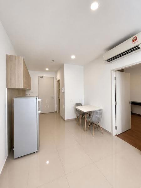 Kediaman Servis untuk Dijual di i-Suite @ i-City - Diyana Norrzuan - Kitchen - PropertyGuru.com.my