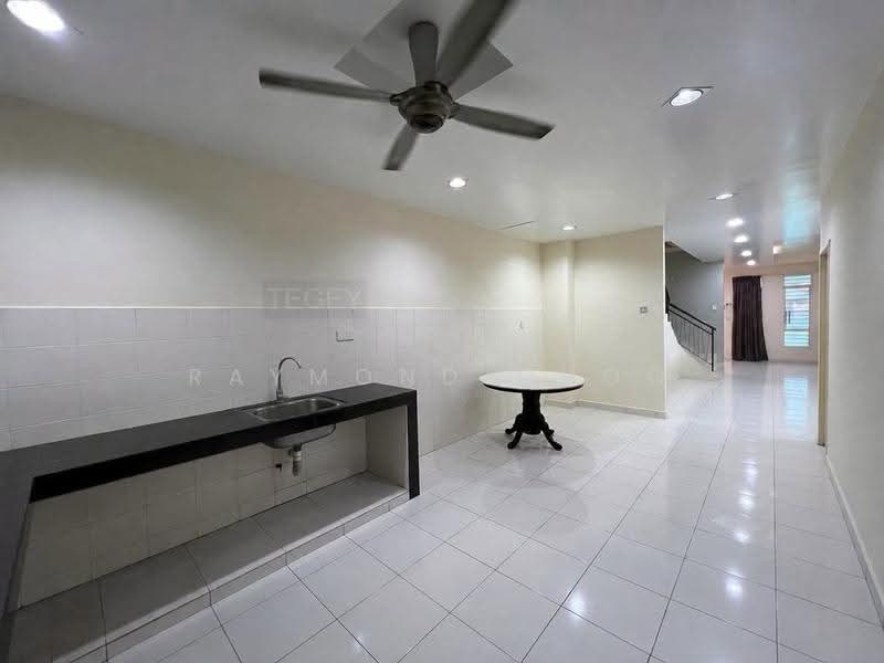 Semi-Detached House for Sale in Taman Aman Perdana (Kapar) - Raymond Choo - PropertyGuru.com.my