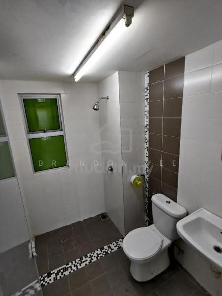 Condominium for Rent at Villa Park - Brandon Yee - Bathroom - PropertyGuru.com.my