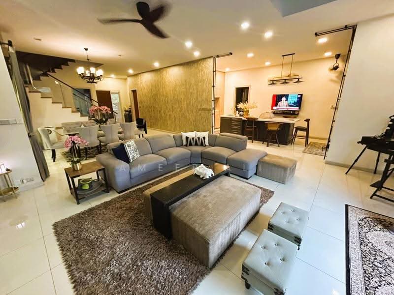Rumah Kluster untuk Dijual di Sunway Alam Suria (Shah Alam) - Ameer Ali - Living Room - PropertyGuru.com.my