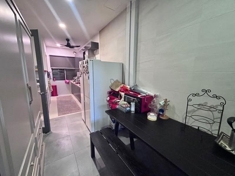 Rumah Kluster untuk Dijual di Sunway Alam Suria (Shah Alam) - Ameer Ali - Kitchen - PropertyGuru.com.my