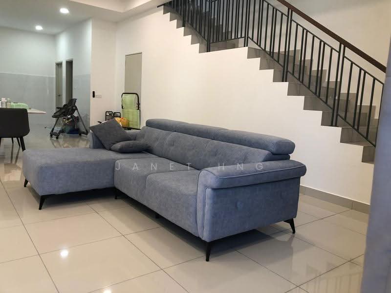 Rumah Teres 2-Tingkat untuk Disewa di Telok Panglima Garang (Selangor) - Janet Hng - Living Room - PropertyGuru.com.my